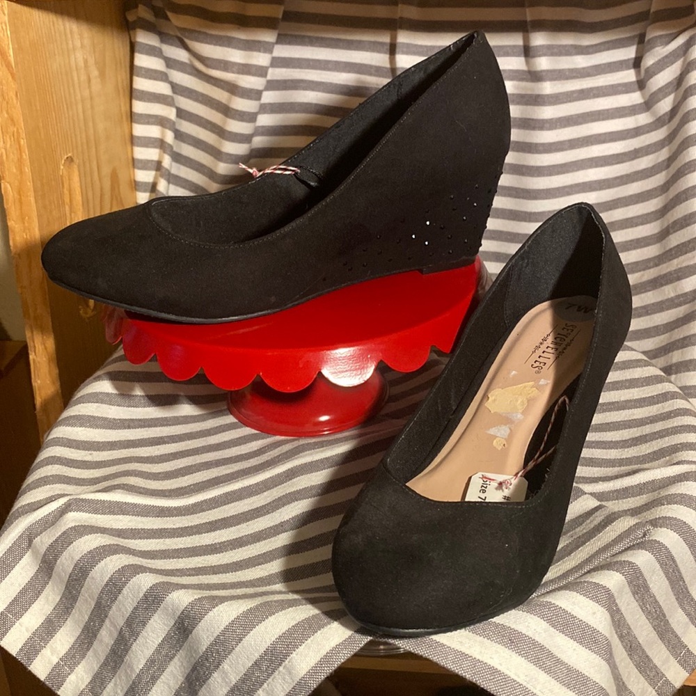 #36 Seychelles Wedged Heels - Black w/Rhinestones